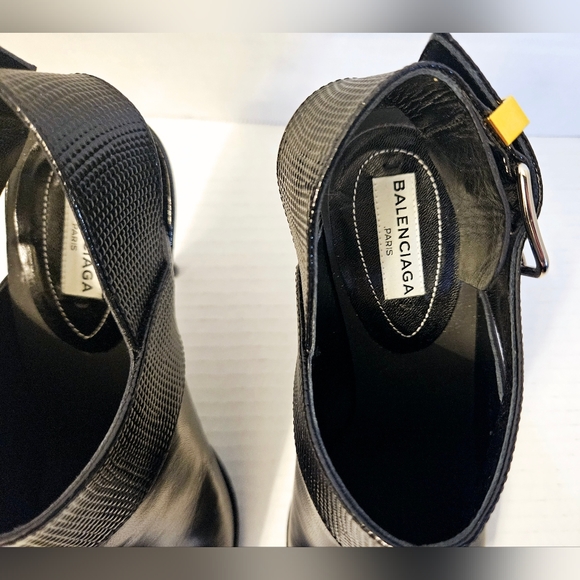 Balenciaga Peep-toe Heels (NWOT) - Picture 7 of 14